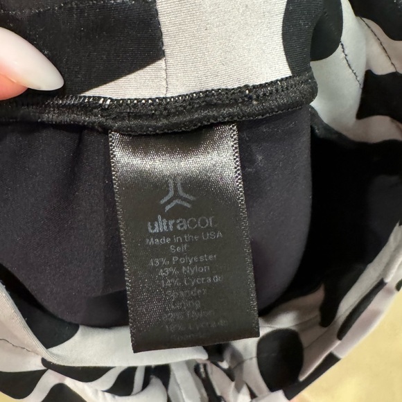 Ultracor pants used. Run large - Picture 6 of 6